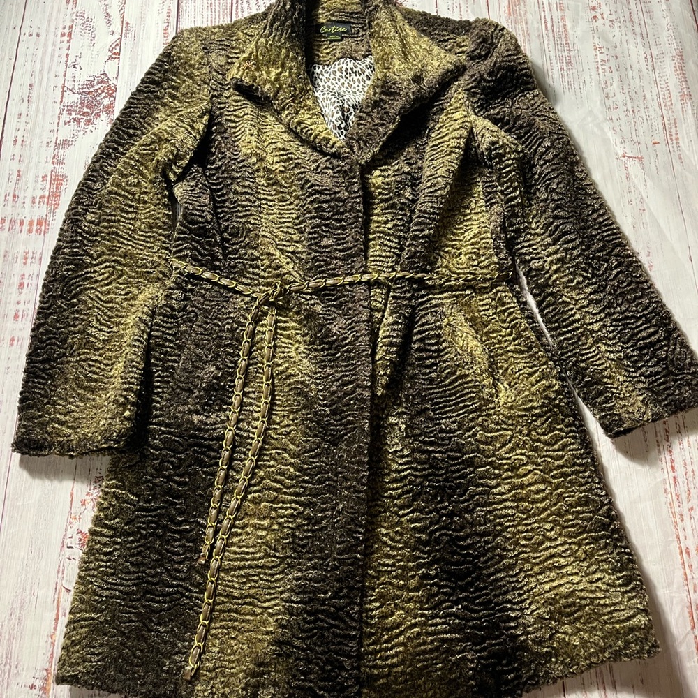 Cartise textured olive and brown ombré coat with chain belt.